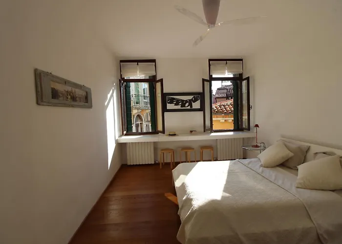 Stunning Apartment In The Heart Of Venice